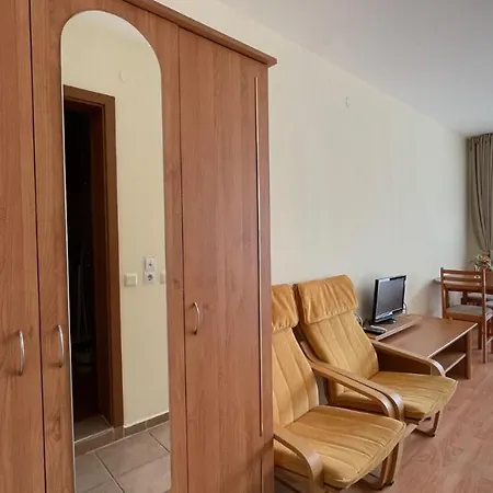 Noks A2-61 Large Sunny Apartment